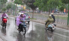 Dự báo thời tiết ngày 27/3: Nam Bộ nắng nóng 36 độ, miền Bắc mưa dông