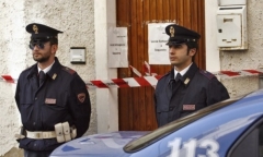 Italy huy động gần 800 cảnh sát triệt phá đường dây đánh bạc trực tuyến triệu đô