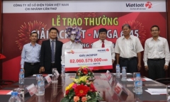 Chủ nhân giải jackpot Vietlott 82 tỷ đồng trích 100 triệu làm từ thiện