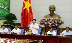 Phó Thủ tướng Vương Đình Huệ: Doanh nghiệp cần cơ chế, chính sách hơn hỗ trợ bằng tiền