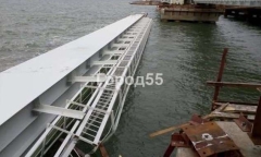 Cây cầu nối Nga với bán đảo Crimea gặp sự cố: Một phần đường sắt rơi xuống biển