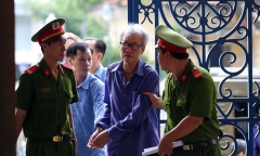Bác toàn bộ kháng cáo vụ hàng chục cán bộ hải quan tiếp tay buôn lậu