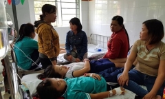 Hàng chục học sinh nhập viện nghi ngộ độc thực phẩm