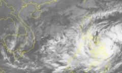Bão Kai-tak giật cấp 11 di chuyển bất thường, đang mạnh lên