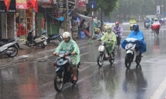 Dự báo thời tiết ngày 13/4: Miền Bắc mưa rào, trời rét 19 độ C