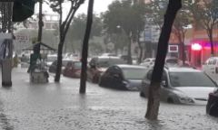 Giải mã nguyên nhân Đà Nẵng và các tỉnh miền Trung mưa to bất thường