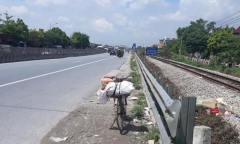 Tin tức tai nạn giao thông mới nhất hôm nay 29/7/2019: Mẹ ca sỹ Châu Việt Cường bị tàu hỏa cán tử vong
