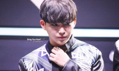 Nam idol mắng chửi fan Kpop bị khai trừ khỏi nhóm