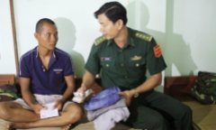 Nam thanh niên thoát chết kỳ diệu sau 3 ngày ôm bao nylon trôi dạt trên biển