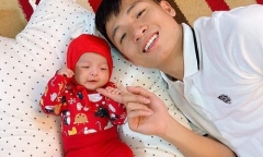 Con gái ốm, gia đình Bùi Tiến Dũng đón giao thừa trong bệnh viện