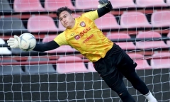 Video: Đặng Văn Lâm đầy tự tin trong buổi tập đầu tiên tại Muangthong United