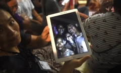 [Infographic] Hành trình 18 ngày từ bóng tối tới ánh sáng của đội bóng nhí Thái Lan