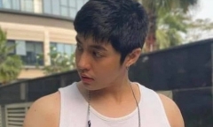 Khoe cơ bắp miễn chê nhưng ngón tay dị thường của Noo Phước Thịnh đã 