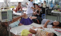 BV Bệnh nhiệt đới TW: 10 giờ sáng đã có 500 bệnh nhân đến khám sốt xuất huyết