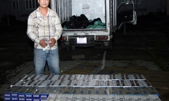 Phát hiện hơn 7000 bao thuốc lá ngoại trong xe tải chở trái cây