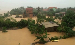 Dự báo thời tiết ngày mai 16/10: Mưa giảm nhanh ở miền Trung