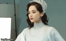 Hội chị em muốn 