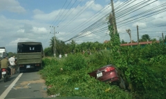 Tai nạn nghiêm trọng ô tô tông xe máy, 2 người tử vong tại chỗ
