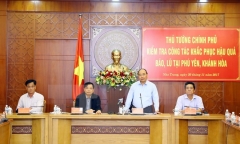 Thủ tướng yêu cầu không được để người dân thiếu đói sau bão số 12