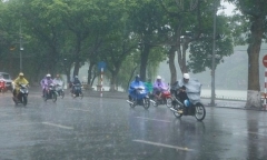 Cuối tuần miền Bắc sẽ có mưa giông, chấm dứt nắng nóng kéo dài