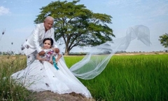 Đám cưới trong mơ của cô gái khuyết tật xương