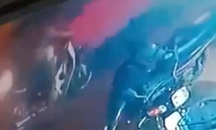 Video: Ôtô phóng như tên bắn, 