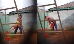 Bé trai 2 tuổi nghi bị bảo mẫu bạo hành do đi ngoài nhiều lần?