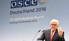 NATO lo ngại vì lời chỉ trích “lỗi thời” của Donald Trump