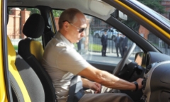 Tổng thống Nga từng suýt làm tài xế taxi
