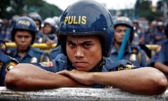 Tổng thống Philippines rút cảnh sát khỏi chiến dịch chống ma túy