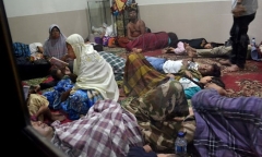 Sóng thần kinh hoàng tấn công Indonesia: Số thương vong tăng lên hơn 600 người