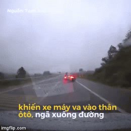 Video: Ô tô bẻ lái 