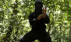 Tên trộm “ninja” 74 tuổi ở Nhật Bản vẫn chạy băng băng qua bờ tường