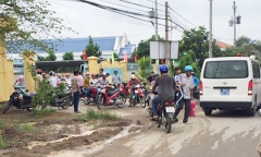 Gần 400 học sinh tiểu học nhập viện sau khi uống sữa miễn phí được pha sẵn