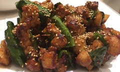 Bí quyết làm món thịt ba chỉ cuốn lá chanh thơm lừng cho bữa tối vui vẻ