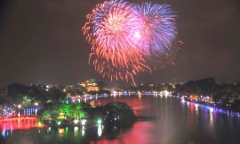Bắn pháo hoa 10/10: Pháo hoa ngập trời, Hà Nội lung linh