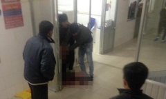 Điều tra vụ nam thanh niên bị đâm trọng thương trước phòng cấp cứu