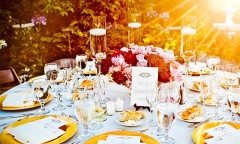 4 kinh nghiệm chọn bàn ăn tiệc cưới mùa đông các cặp uyên ương