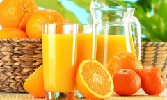 Công dụng ít biết của quả cam: Ngăn ngừa thoái hóa điểm vàng do tuổi tác