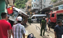Hải Phòng: Kinh hoàng xe khách mất phanh lao dốc, 10 người bị thương