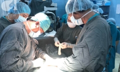 Bé gái 14 tuổi bị ung thư cổ tử cung giai đoạn cuối