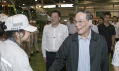 Cựu 'trùm đả hổ' Vương Kỳ Sơn trúng cử quốc hội Trung Quốc