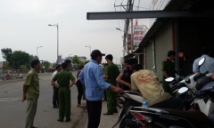 Máy dập thép rơi trúng đầu, một công nhân tử vong