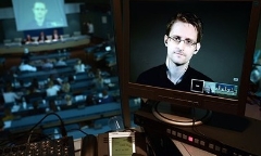 Edward Snowden: 