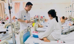 Cứu sống nữ thợ hồ ngã giàn giáo, cổ họng bị xé toạc
