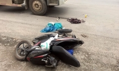 Hà Nội: Nam sinh bị xe bồn tông gãy chân trên đường đi thi về