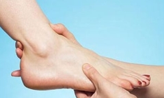 Có những dấu hiệu này ở chân chứng tỏ bạn đang mắc bệnh nguy hiểm