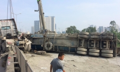 Hà Nội: Xe bồn 