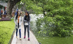 Dự báo thời tiết ngày 25/10: Miền Bắc se lạnh, Nam Bộ mưa rào