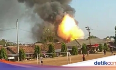 Nổ kho đạn dược từ Thế chiến thứ 2, người dân Indonesia vội vàng sơ tán